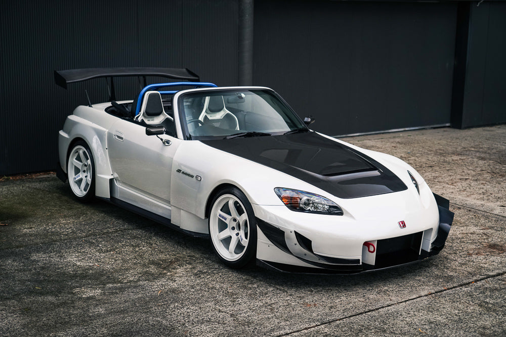 2002 Honda S2000 (Amuse R1)