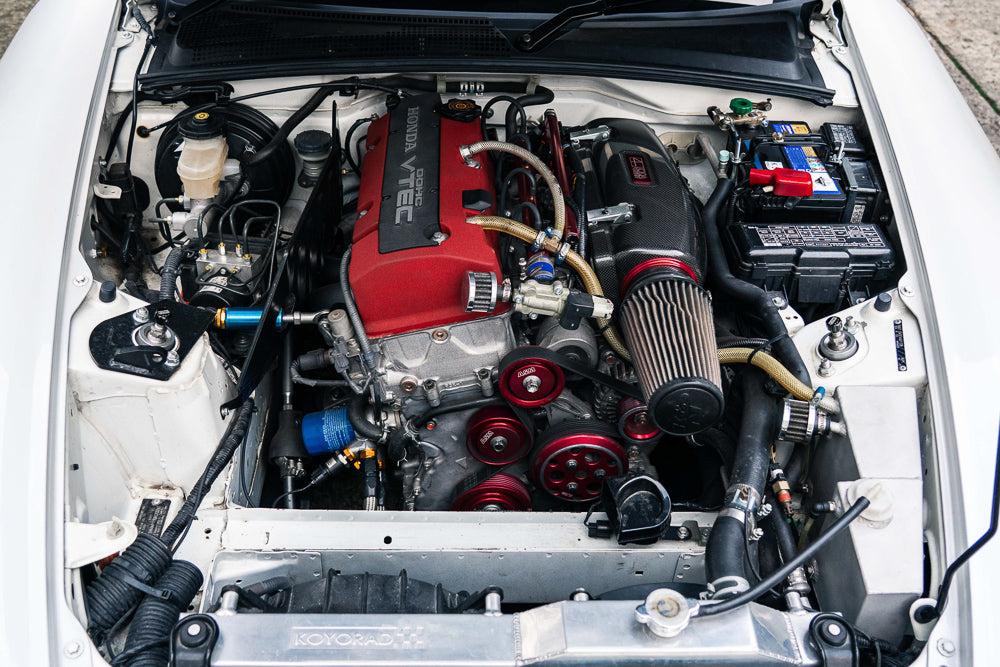 2002 Honda S2000 (Amuse R1)