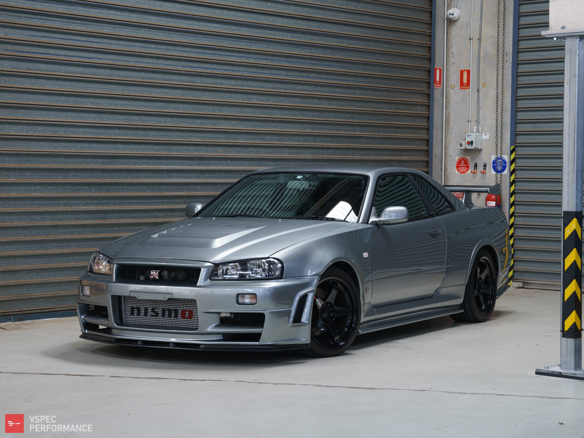 Shop Cars 02 Nissan Skyline Gt R R34 M Spec Nur 13 Xxxkm Wv2