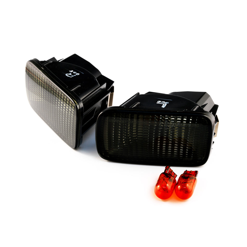 Nismo S-Tune Front Winker Set (Tinted) – Nissan Skyline R34 GT-R