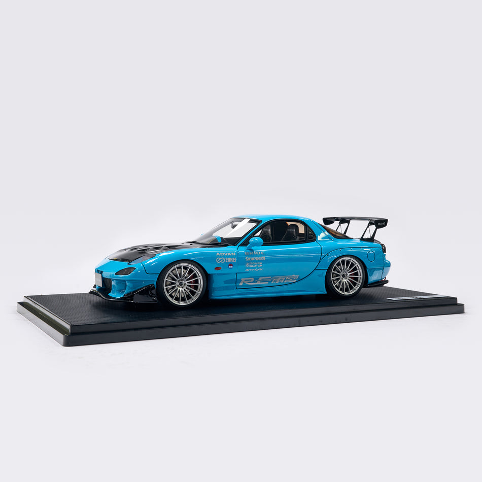 Ignition Model RE-Amemiya RX-7 FD3S 1:18 Resin Model (Light Blue)