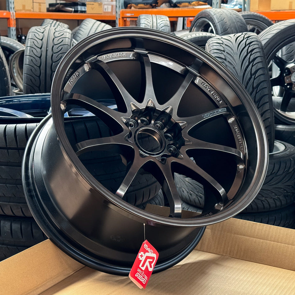 RAYS Volk Racing CE28N 18x10.5+18 5x114.3 (HZ - Hi-meta Bronze)