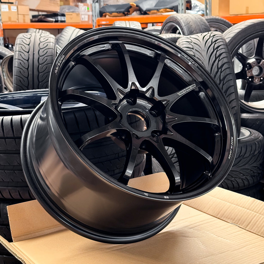 RAYS Volk Racing CE28 N-PLUS 18x10+40 5x120 (MM - Diamond Dark Gunmeta ...