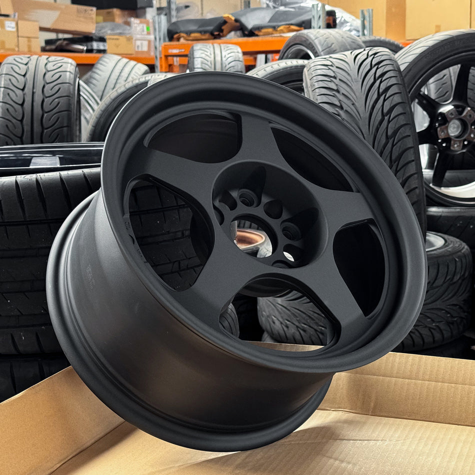 Spoon Sports SW388 15x8+35 5x114.3