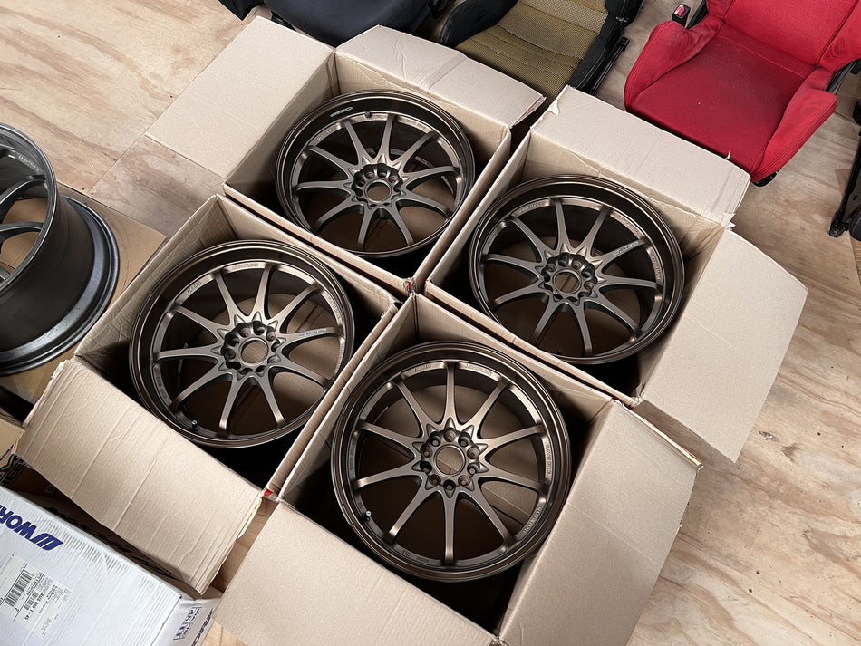 (Used/Discontinued) RAYS Volk Racing CE28 19x10.5+12 5x114.3