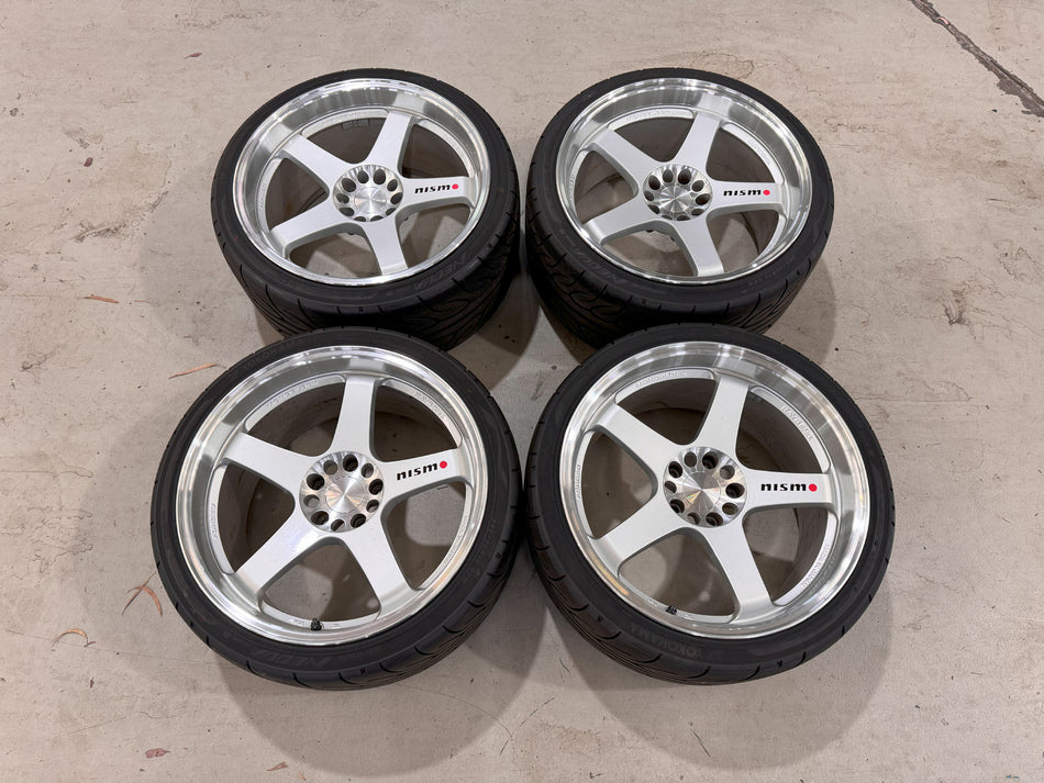 RAYS Nismo LMGT4 19x10.5+15 5x114.3 + Yokohama AD08R 265/30/19 (Pre-Owned)
